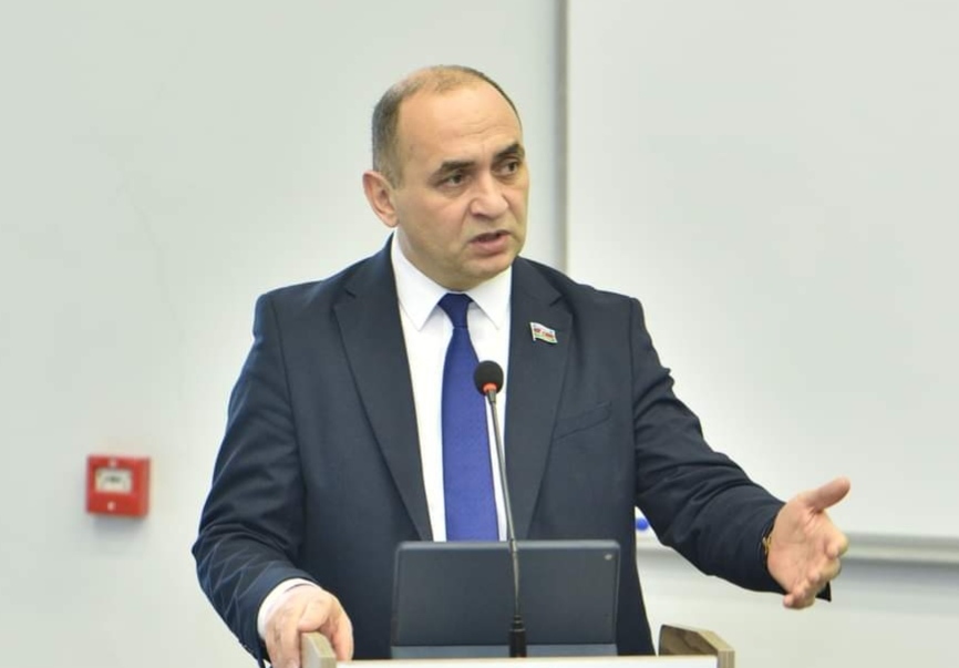 "Tələbələr məzun edilir, diplom verilir, təkrar sertifikasiyaya cəlb olunur"