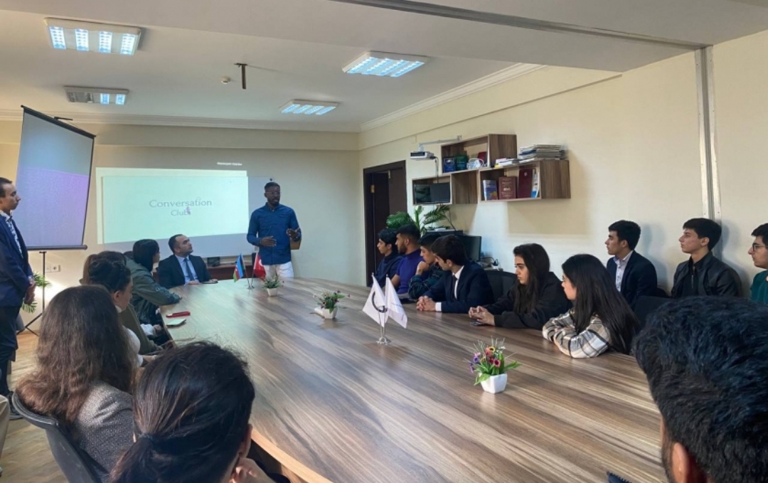 İngilis dili səviyyəsini yüksəltmək istəyən tələbələr üçün “Conversation Club” yaradılıb